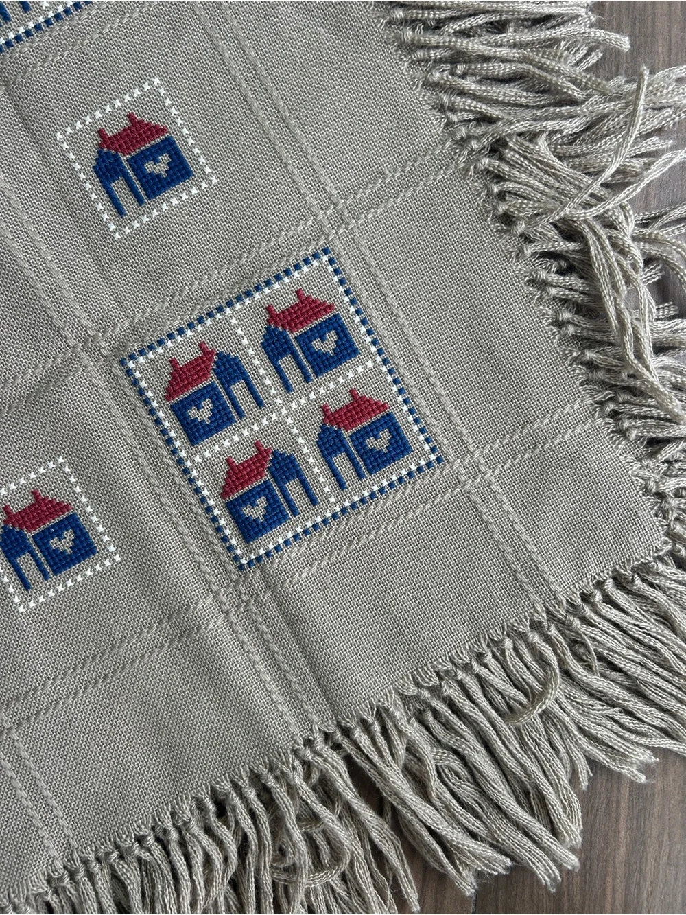 Vtg Cute Cross Stitch Embroidered Throw Blanket Country Farmhouse Cottage Tan